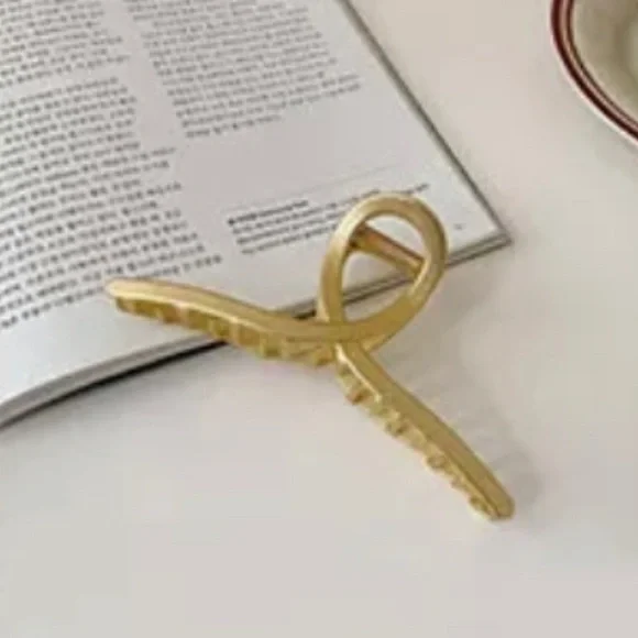 GIFT ๐ 2 ๐JEWELRY๐ RECEIVE THE 3RD FREE GIFT ๐ SAME VALUE OR LESS- - Picture 8 of 11